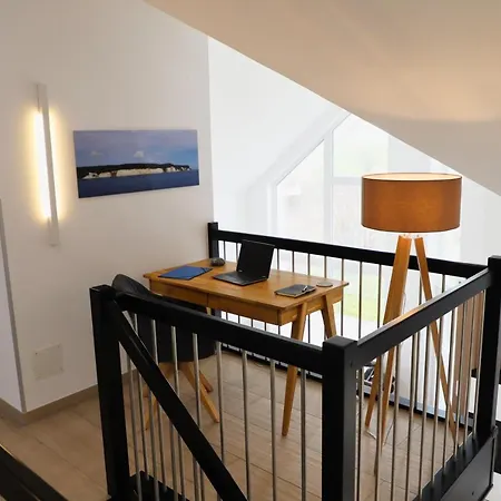 Modernes Mit Kamin, Garten Und Eigener Sauna - Meerfreude