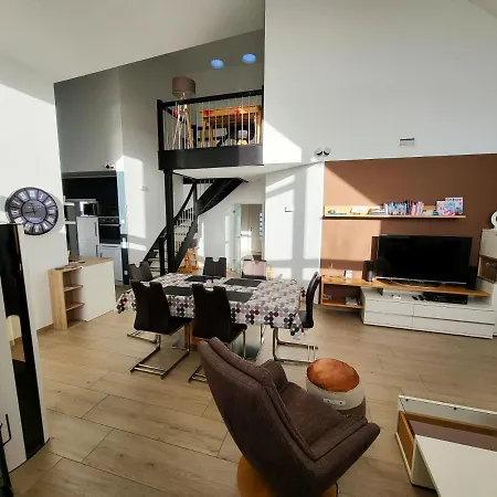 Modernes Mit Kamin, Garten Und Eigener Sauna - Meerfreude