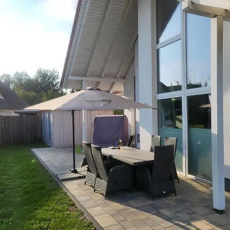 Vakantiehuis Modernes Mit Kamin, Garten Und Eigener Sauna - Meerfreude *